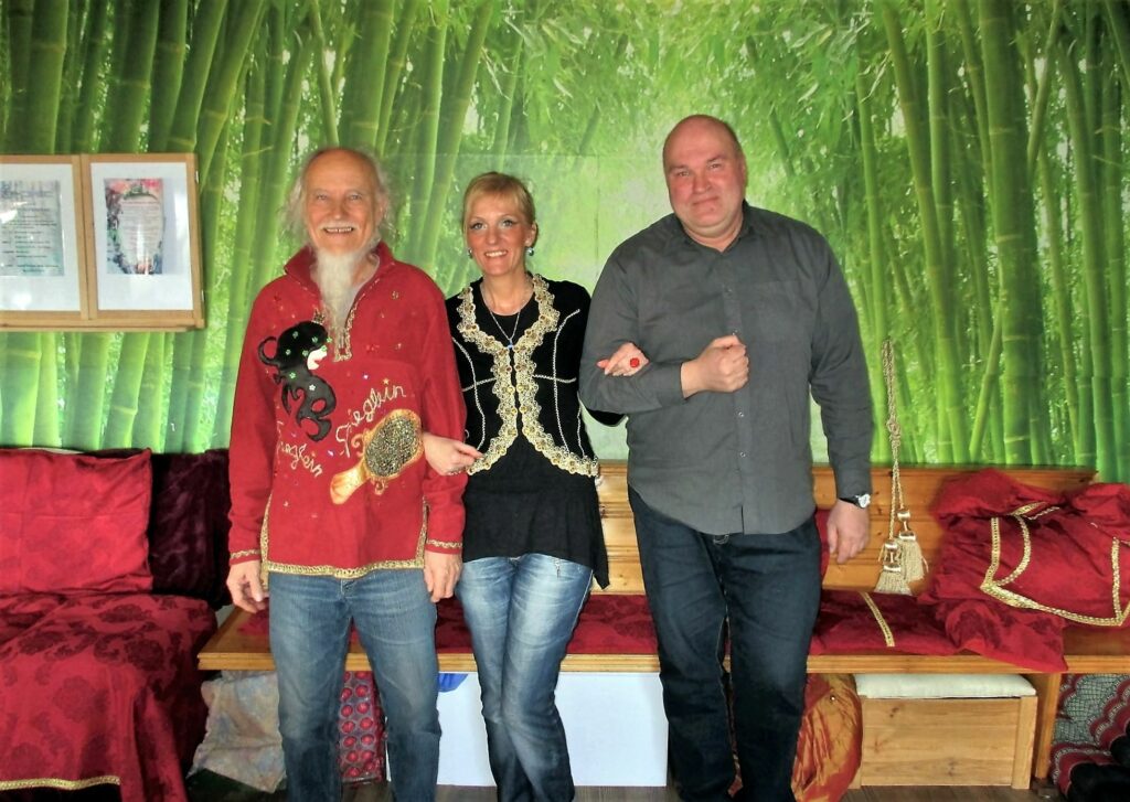 Auf dem Weg ins Märchenland – Joachim Vaross, Susanne Hartmann und Markus Hiegemann… 