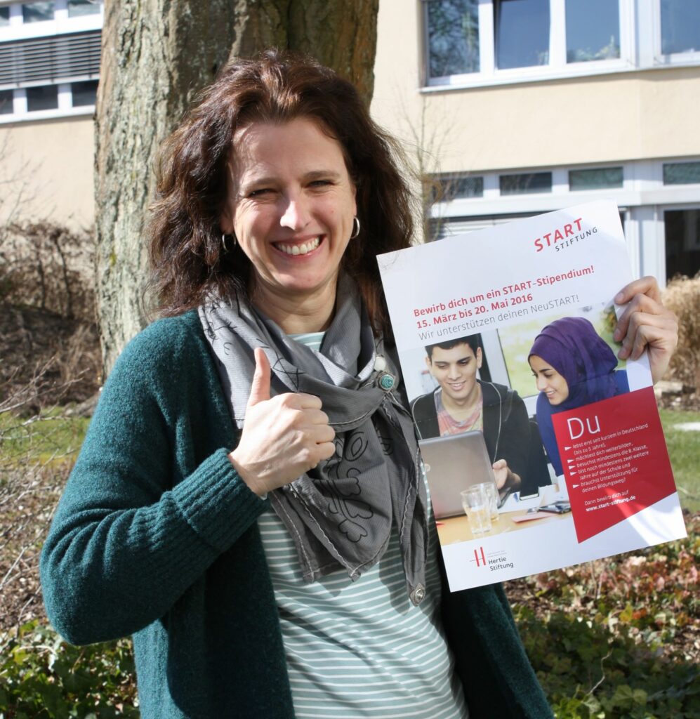 Zum Bild:Dagmar Sprenger wirbt für das START-Stipendium (Foto: Kreis Olpe).