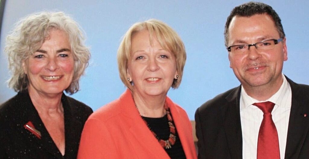 v.l.: Petra Crone MdB, MInisterpräsidentin Hannelore Kraft  und Landtagskandidat Wolfgang Langenohl (alle SPD)
