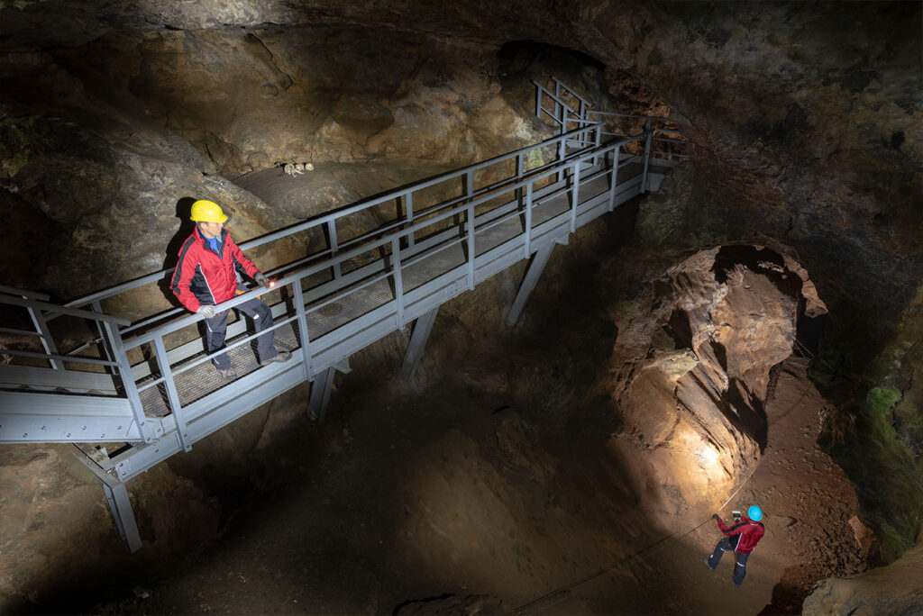 Ein Besuch in der Veleda-Höhle in Velmede führt weit zurück in die Geschichte unserer Heimat