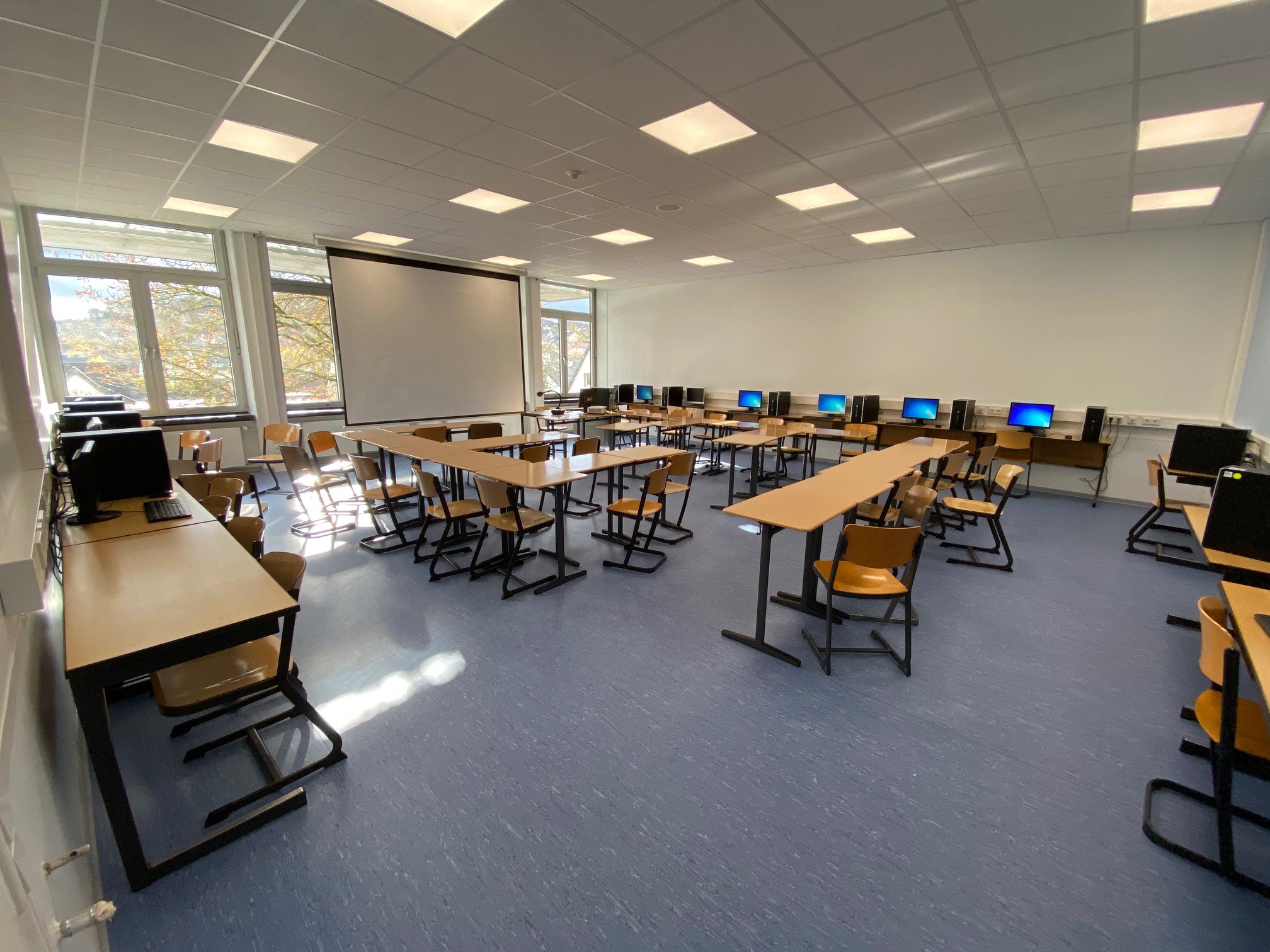 Investitionen von insgesamt rund 11 Millionen Euro in die Schulstandorte der Stadt Warstein ermöglichen modernen Unterricht im Digitalzeitalter. Foto: Alexander Goetz