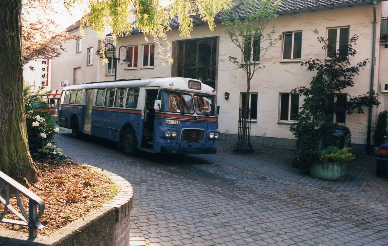 1996-Tourbus TequilaGirls aus Schweden vorm JBZ